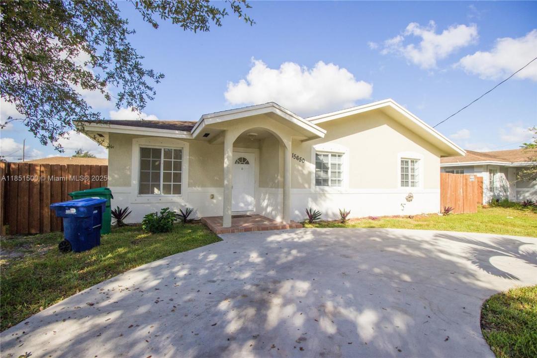 15650 NW 39th Ct 15650, Miami Gardens, Florida 33054, Estados Unidos