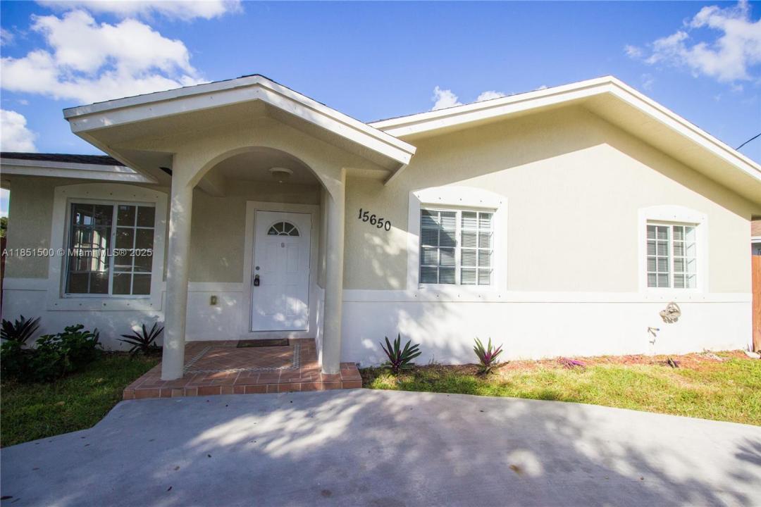 15650 NW 39th Ct 15650, Miami Gardens, Florida 33054, Estados Unidos
