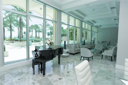 2501 S Ocean Dr 417, Hollywood, Florida 33019, USA
