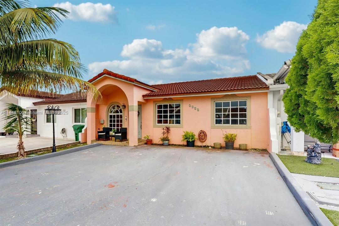 7692 NW 178th Ter, Hialeah, Florida 33015, HOA KỲ