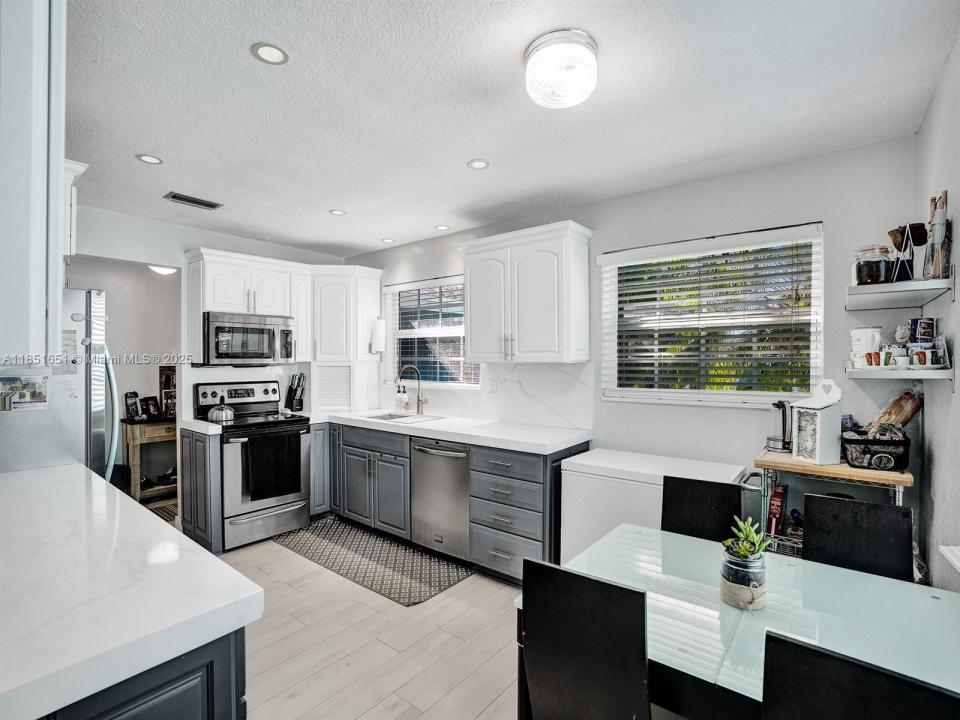 217 SE 5th St, Dania Beach, Florida 33004, Estados Unidos