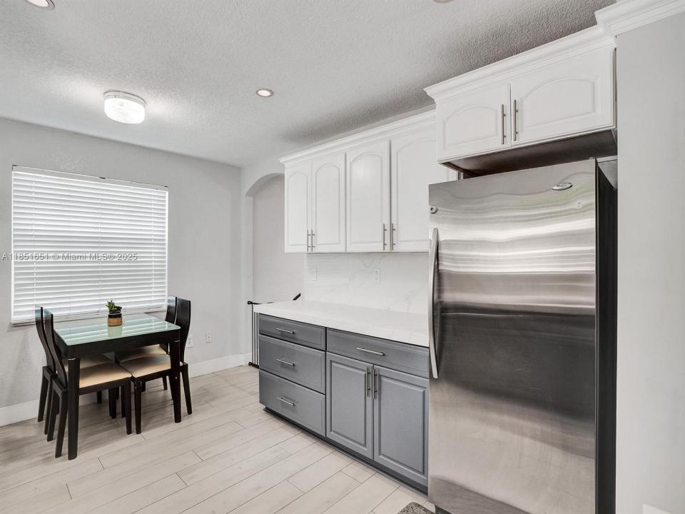 217 SE 5th St, Dania Beach, Florida 33004, Estados Unidos