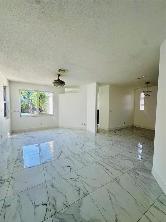 18961 NW 22nd St, Pembroke Pines, Florida 33029, Estados Unidos