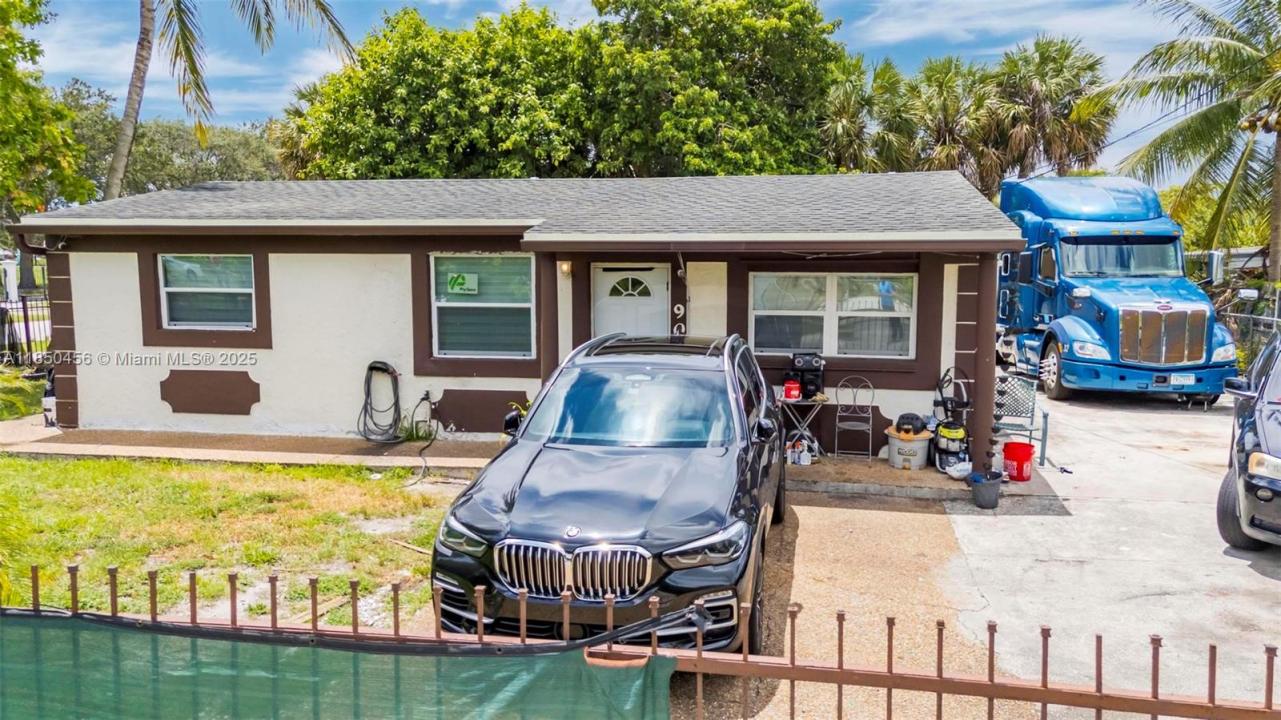 901 NW 34th Ter, Lauderhill, 佛羅里達州 33311, 美國