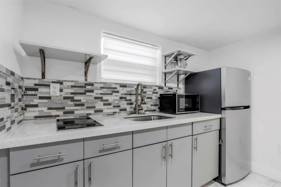 901 NW 34th Ter, Lauderhill, 佛羅里達州 33311, 美國