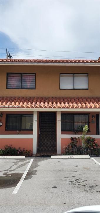 2710 W 60th Pl 204, Hialeah, フロリダ 33016, アメリカ合衆国