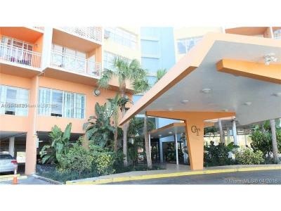 2025 NE 164th St 808, North Miami Beach, Florida 33162, USA