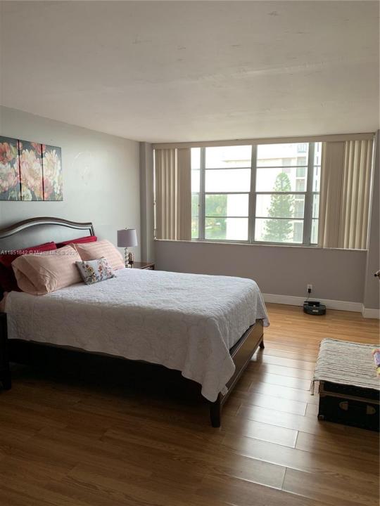 2025 NE 164th St 808, North Miami Beach, Florida 33162