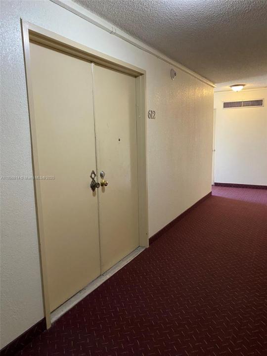 16751 NE 9th Ave 612, North Miami Beach, Flórida 33162, Estados Unidos