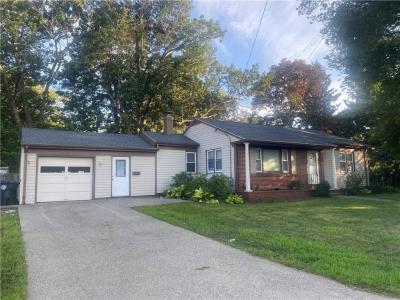 316 Manolla Avenue, Warwick, Rhode Island 02888, Estados Unidos