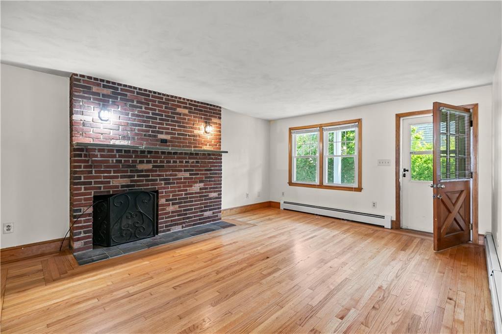 17 Shields Street A, Newport, Rhode Island 02840, USA