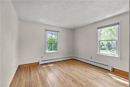 17 Shields Street A, Newport, Rhode Island 02840, USA