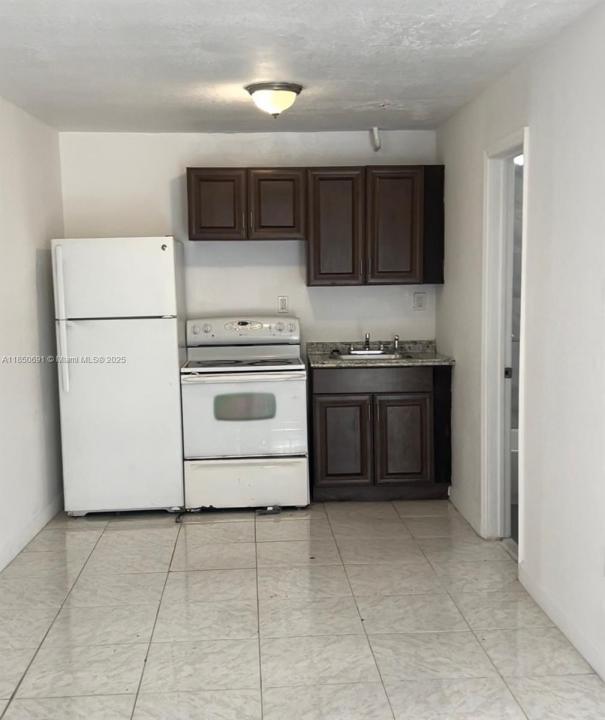 1427 NW 2nd Ave, Florida City, Florida 33034, Stati Uniti