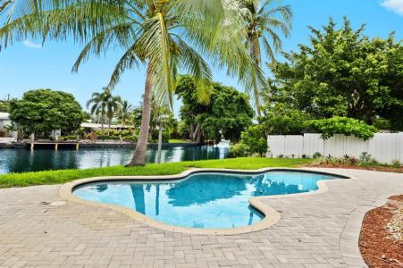121 Almar Dr, Wilton Manors, Florida 33334