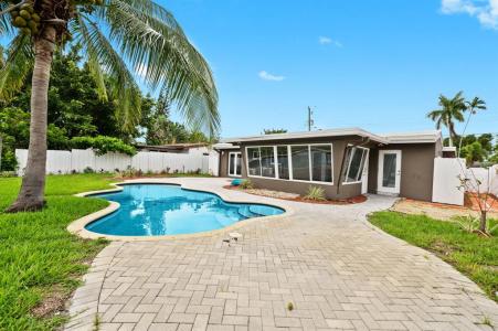 121 Almar Dr, Wilton Manors, Florida 33334