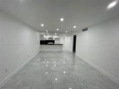 6070 W 19th Ave 316, Hialeah, Florida 33012, USA