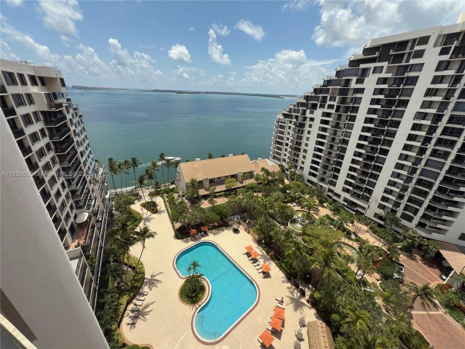 540 Brickell Key Dr 1803, Miami, Floryda 33131, USA