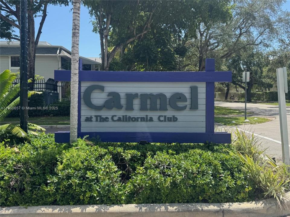 801 NE 199th St 106-10, Miami, Floride 33179, États-Unis