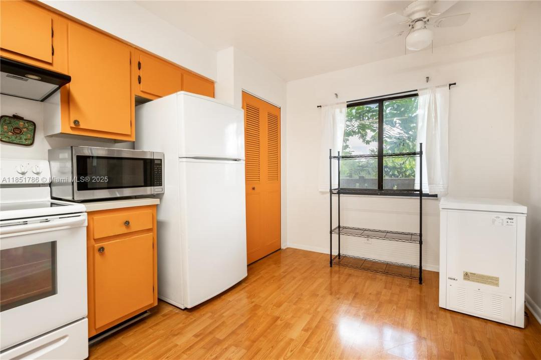 2206 S Cypress Bend Dr 305, Pompano Beach, Florida 33069, Estados Unidos