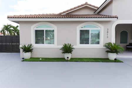 3813 SW 149th place, Miami, Florida 33185, USA