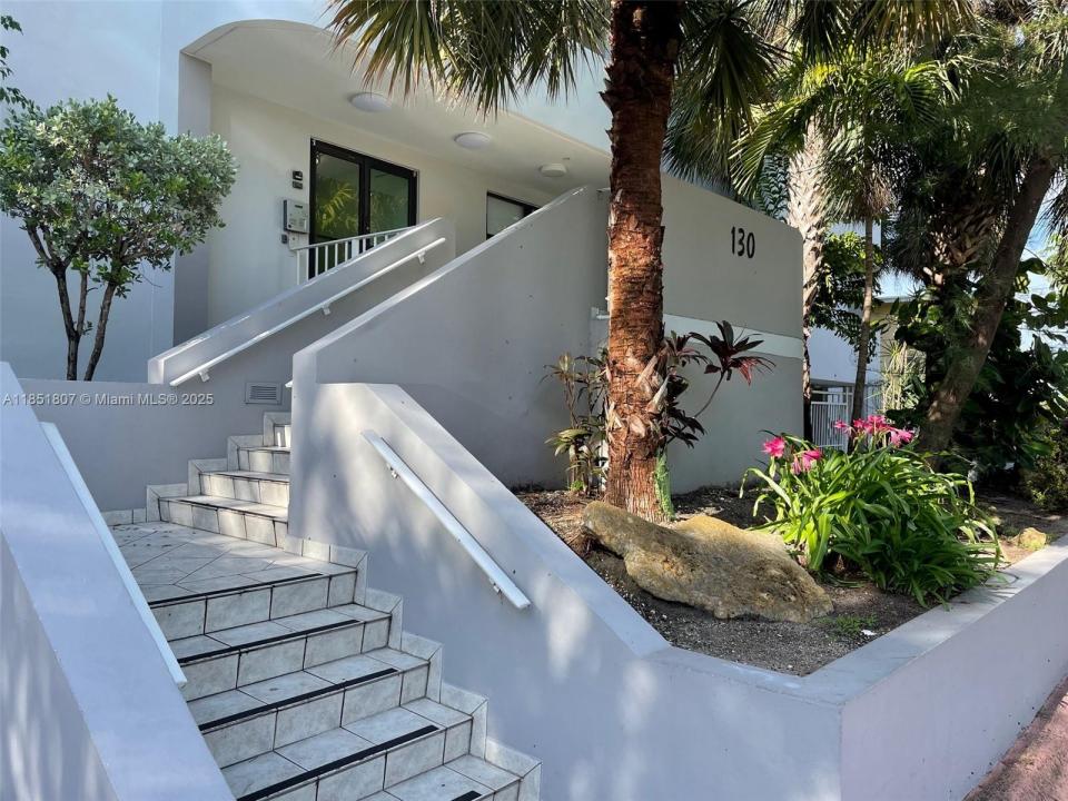 130 S Shore Dr 6D, Miami Beach, Florida 33141