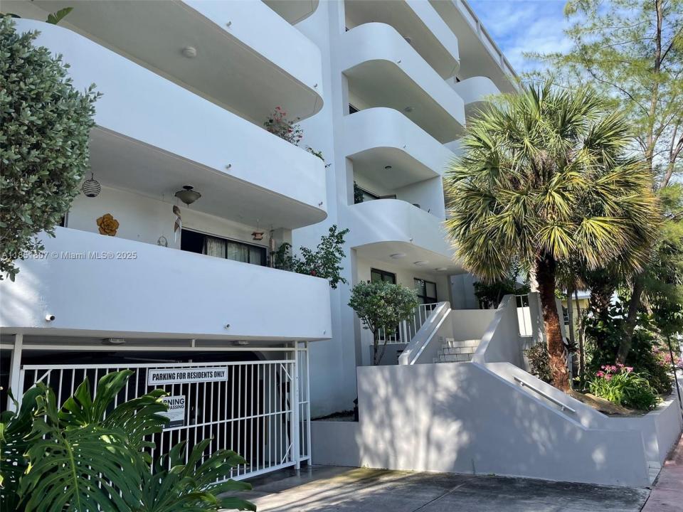 130 S Shore Dr 6D, Miami Beach, Florida 33141