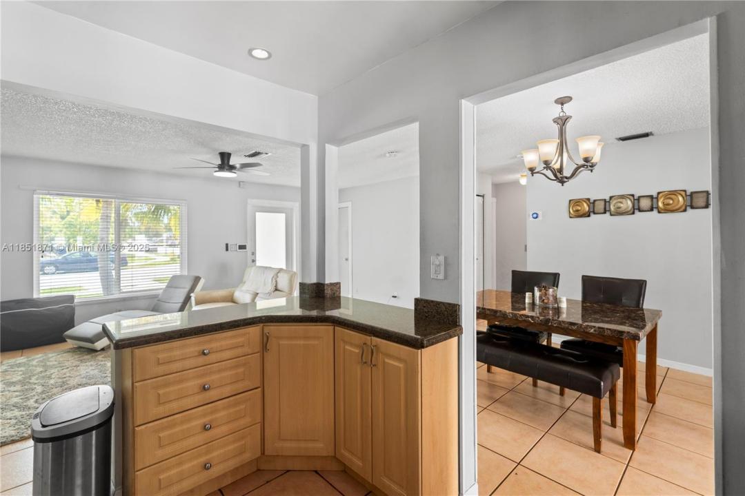 6121 NW 45th Ave, Fort Lauderdale, Florida 33319