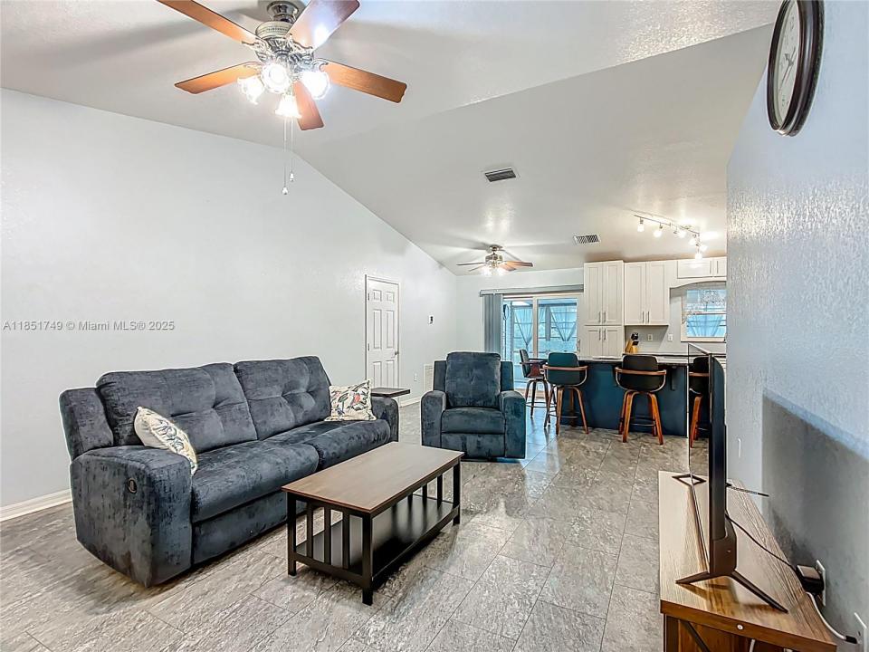 7040 Tamarind, Lake Wales, Florida 33898, HOA KỲ