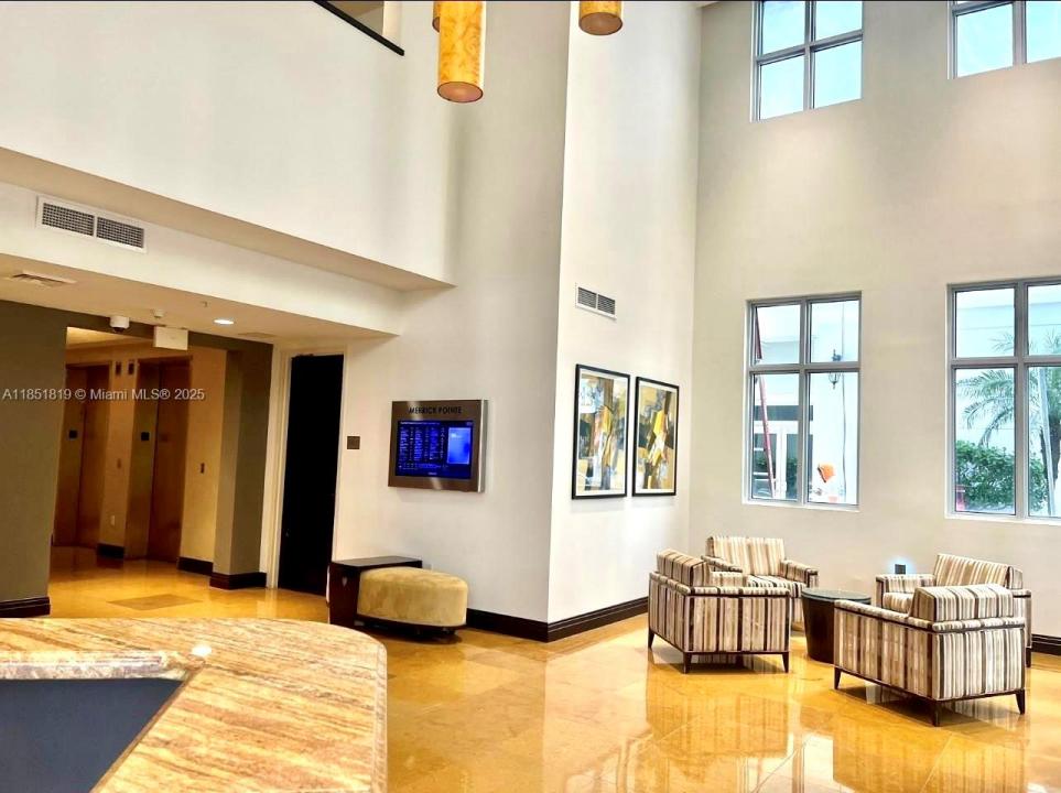 3850 Bird Rd 403-A, Miami, Floride 33146, États-Unis