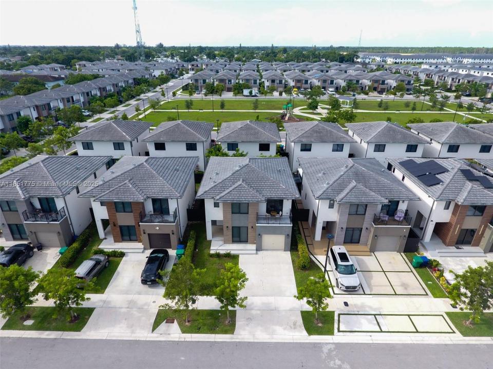 1159 NW 3rd St, Florida City, Floryda 33034, USA