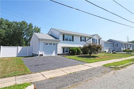 62 Valleybrook Drive, East Providence, RI 02914, USA