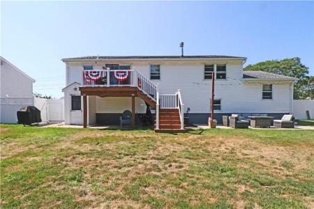 62 Valleybrook Drive, East Providence, Род Айленд 02914, Соединенные Штаты