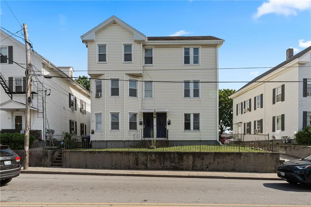 360 Weeden Street, Pawtucket, 羅德島州 02860, 美國