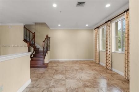 3055 NW 126th Ave 107, Sunrise, Florida 33323, USA