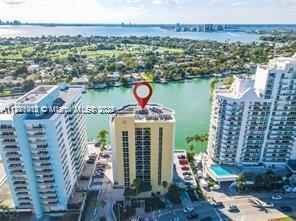 5880 Collins Ave 1006, Miami Beach, Floryda 33140, USA