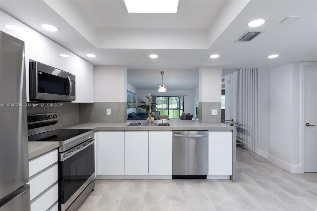 16171 Blatt Blvd 112, Weston, 佛罗里达州 33326, 美国