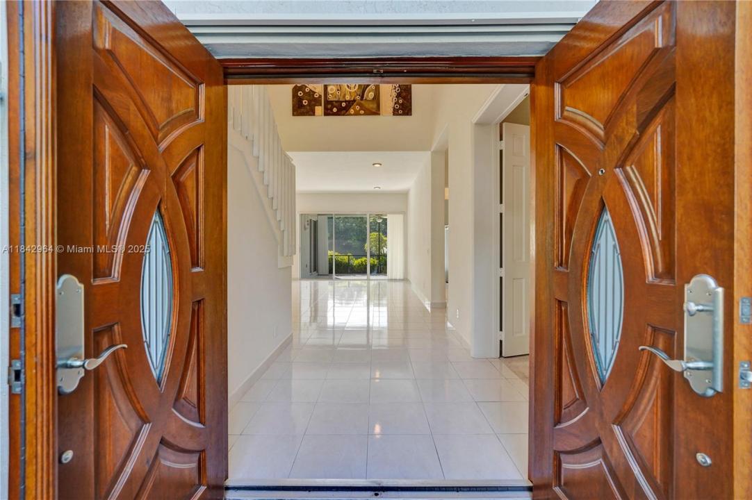 260 Montclaire Dr, Weston, 佛罗里达州 33326, 美国