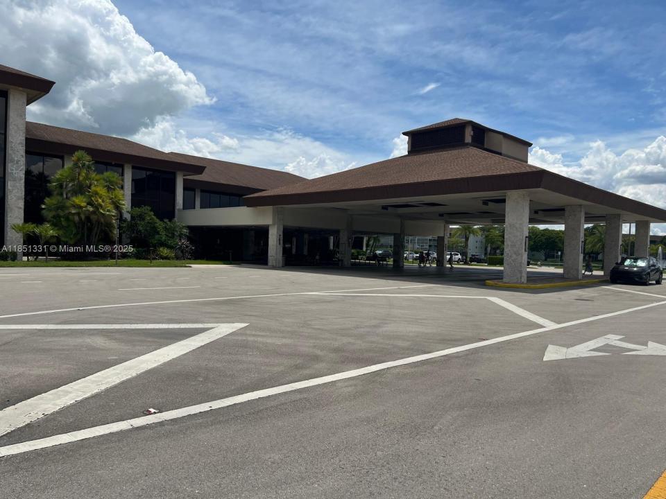 1400 SW 124th Ter 109Q, Pembroke Pines, Florida 33027, Amerika Birleşik Devletleri