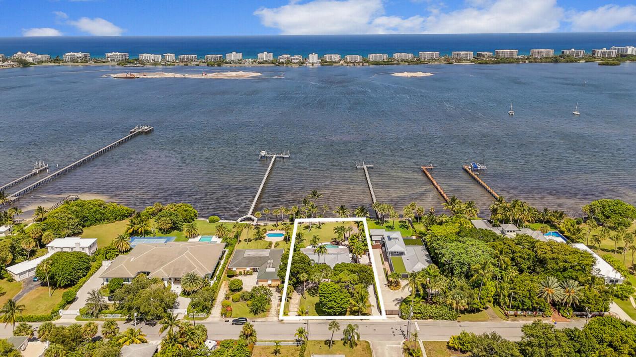 930 S Lakeside Drive, Lake Worth Beach, Florida 33460