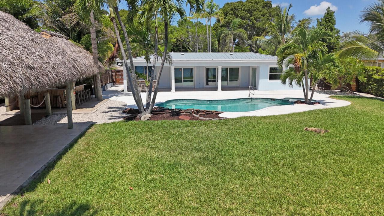 930 S Lakeside Drive, Lake Worth Beach, Florida 33460