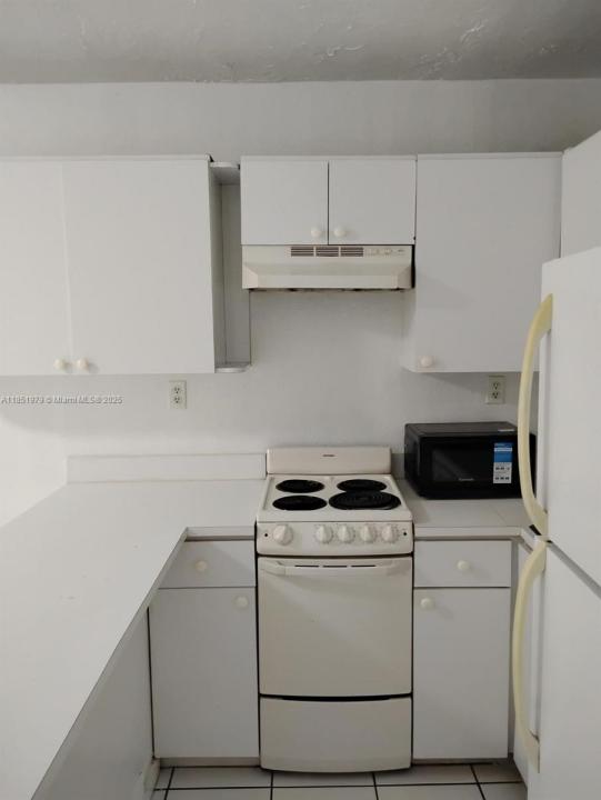 9760 SW CUTLER BAY E2, Cutler Bay, Florida 33157