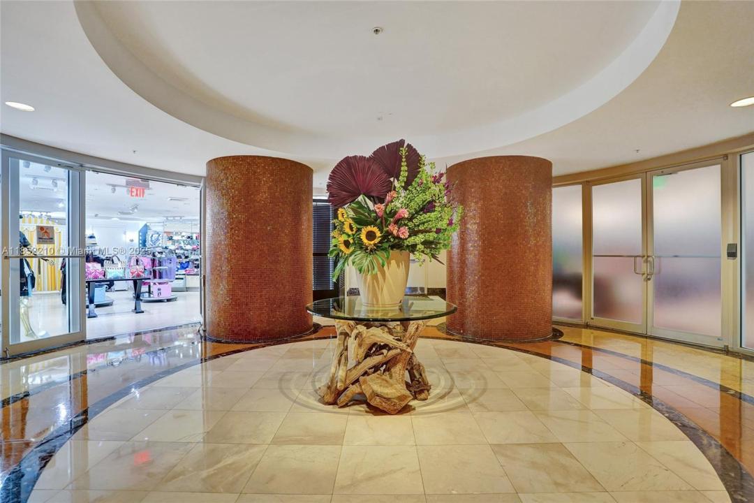 18001 Collins Ave 2308, Sunny Isles Beach, Floride 33160, États-Unis