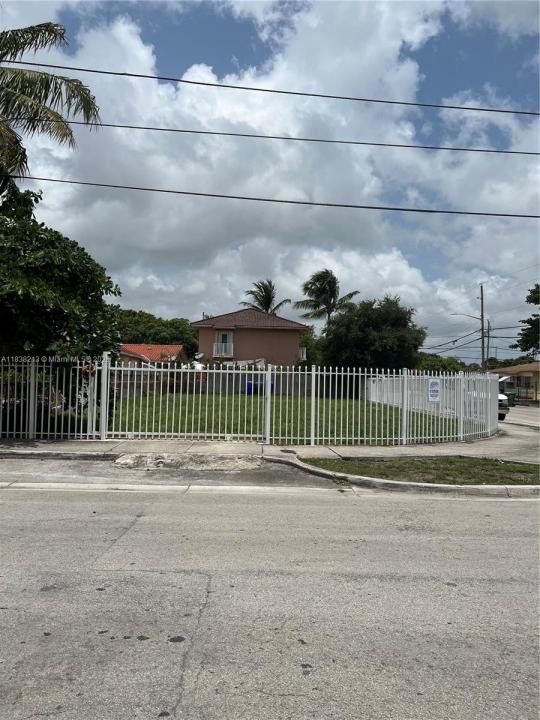 1101 NW 25th St, Miami, Florida 33127, USA