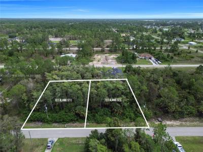 721 Alamo ST E, Lehigh Acres, Florida 33974, USA