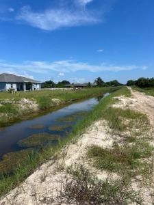 1148-1150 S Harry Ave, Lehigh Acres, Florida 33973, USA