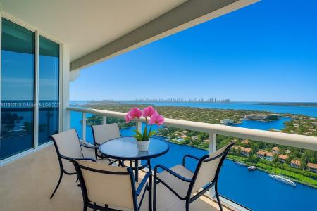 4779 Collins Ave 4006, Miami Beach, Florida 33140, USA