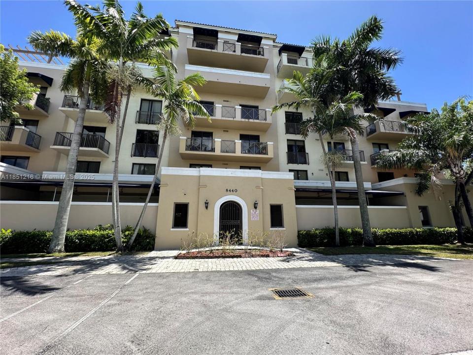 8440 SW 8th St 201A, Miami, فلوريدا 33144, الولايات المتحدة