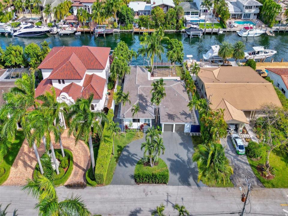 1945 NE 119th Rd, North Miami, Florida 33181, Estados Unidos