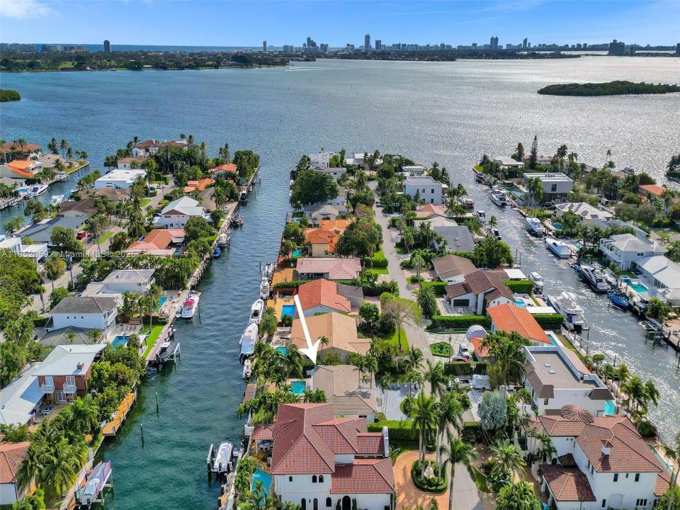 1945 NE 119th Rd, North Miami, Florida 33181, Estados Unidos