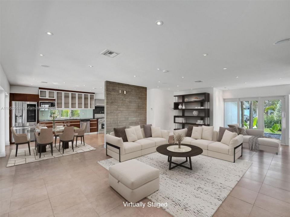 1945 NE 119th Rd, North Miami, Florida 33181, Estados Unidos